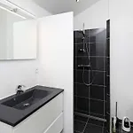 4 Star In Apartment